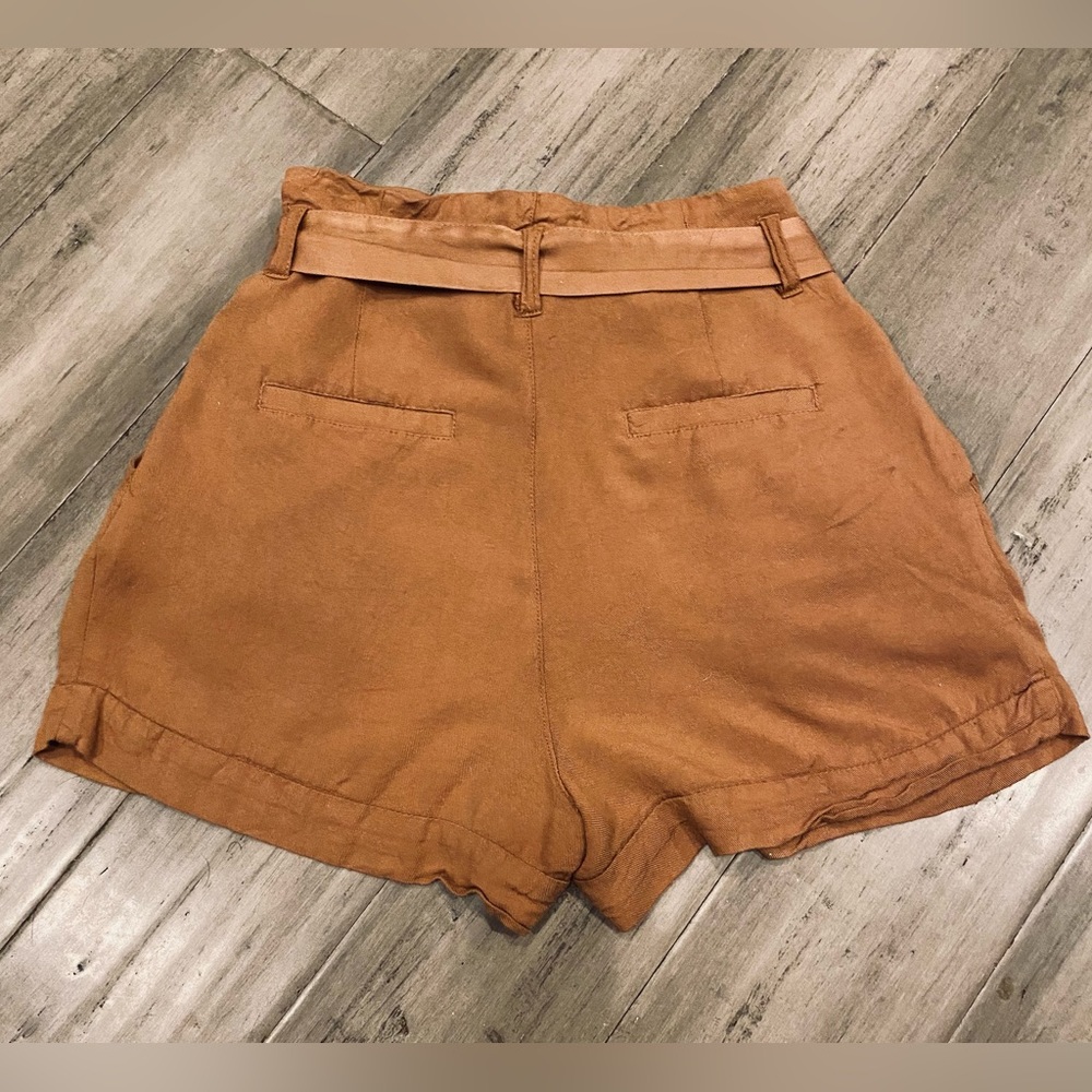 Forever 21 shorts - Picture 2 of 5